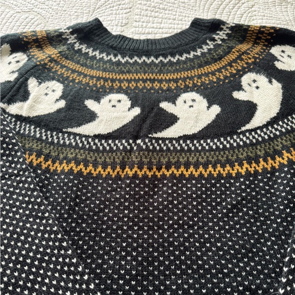 Women’s Black Ghost & Skull Pattern Crewneck Sweater - Picture 4 of 9